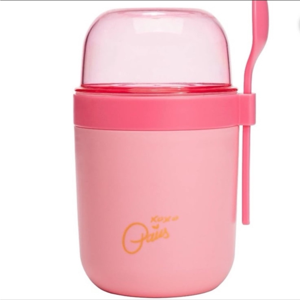 Paris Hilton Snack Cup with Spoon, Snacks On-The-Go, Pink
